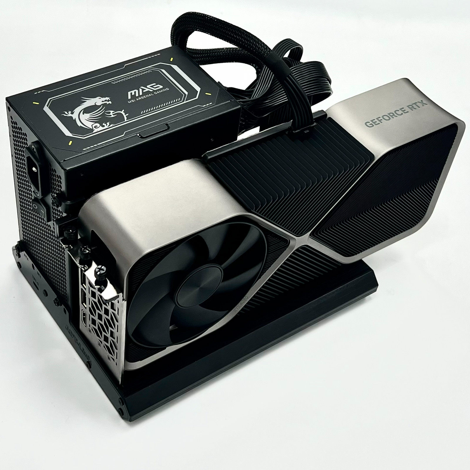 بطاقة رسومات خارجية ADT Thunde - مراجعة Thunderbolt 4 External Gpu Enclosure وسعره